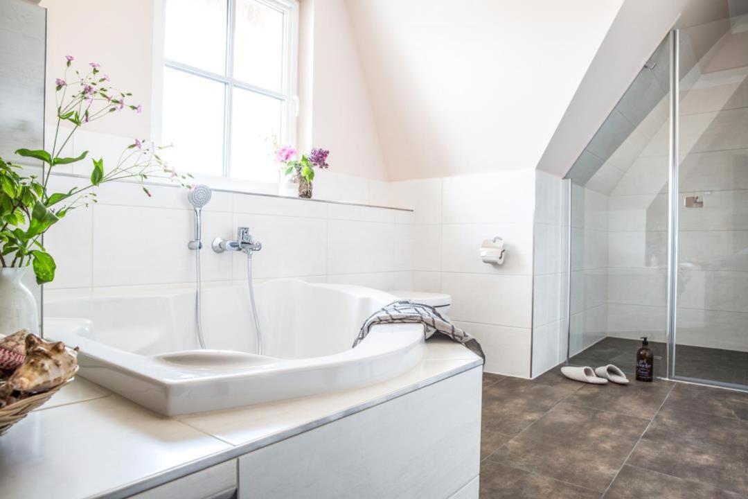 Haus Rose, Luxus-Ferienhaus In Fuhlendorf Fur 4 Personen Exterior foto