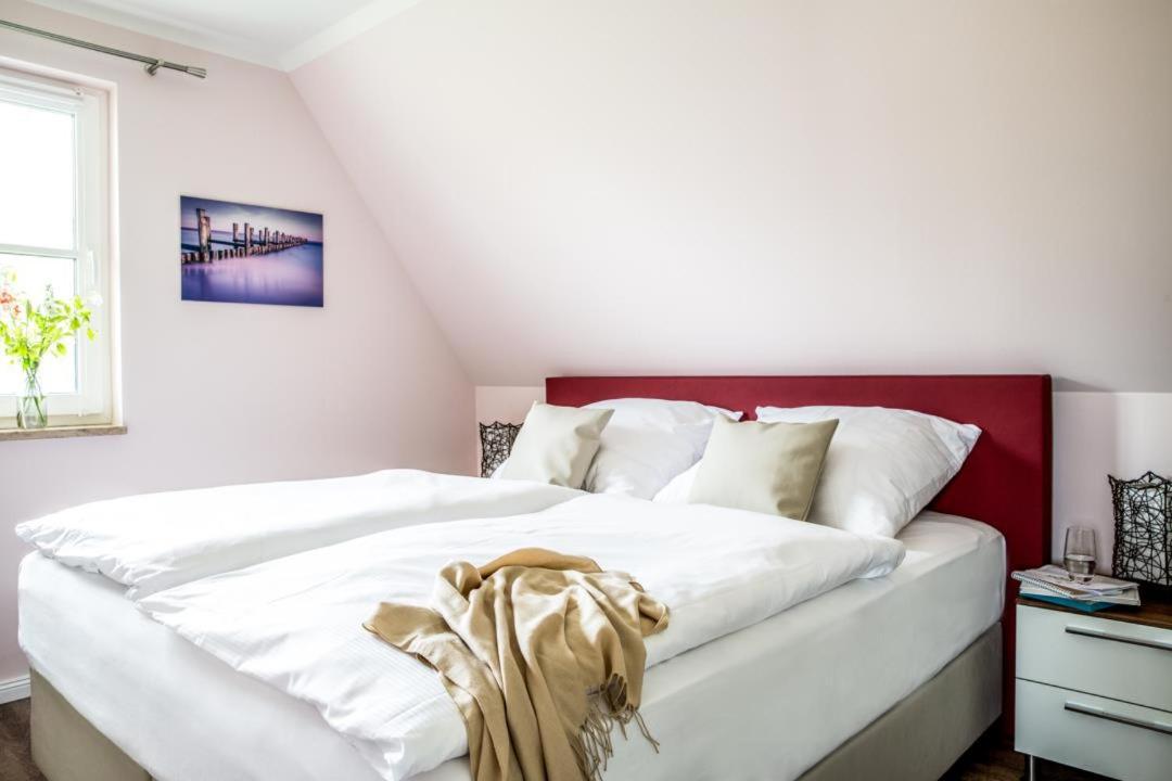 Haus Rose, Luxus-Ferienhaus In Fuhlendorf Fur 4 Personen Exterior foto